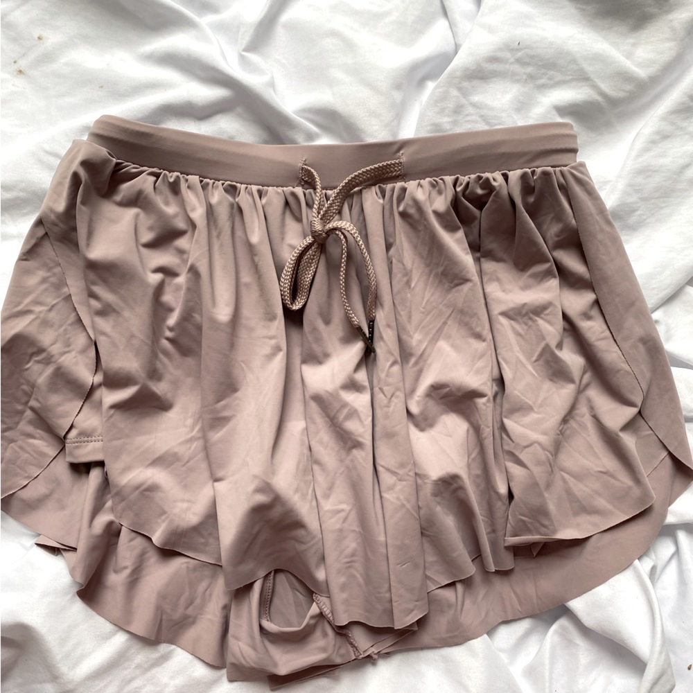 Cute sporty skort with pockets and stretchy